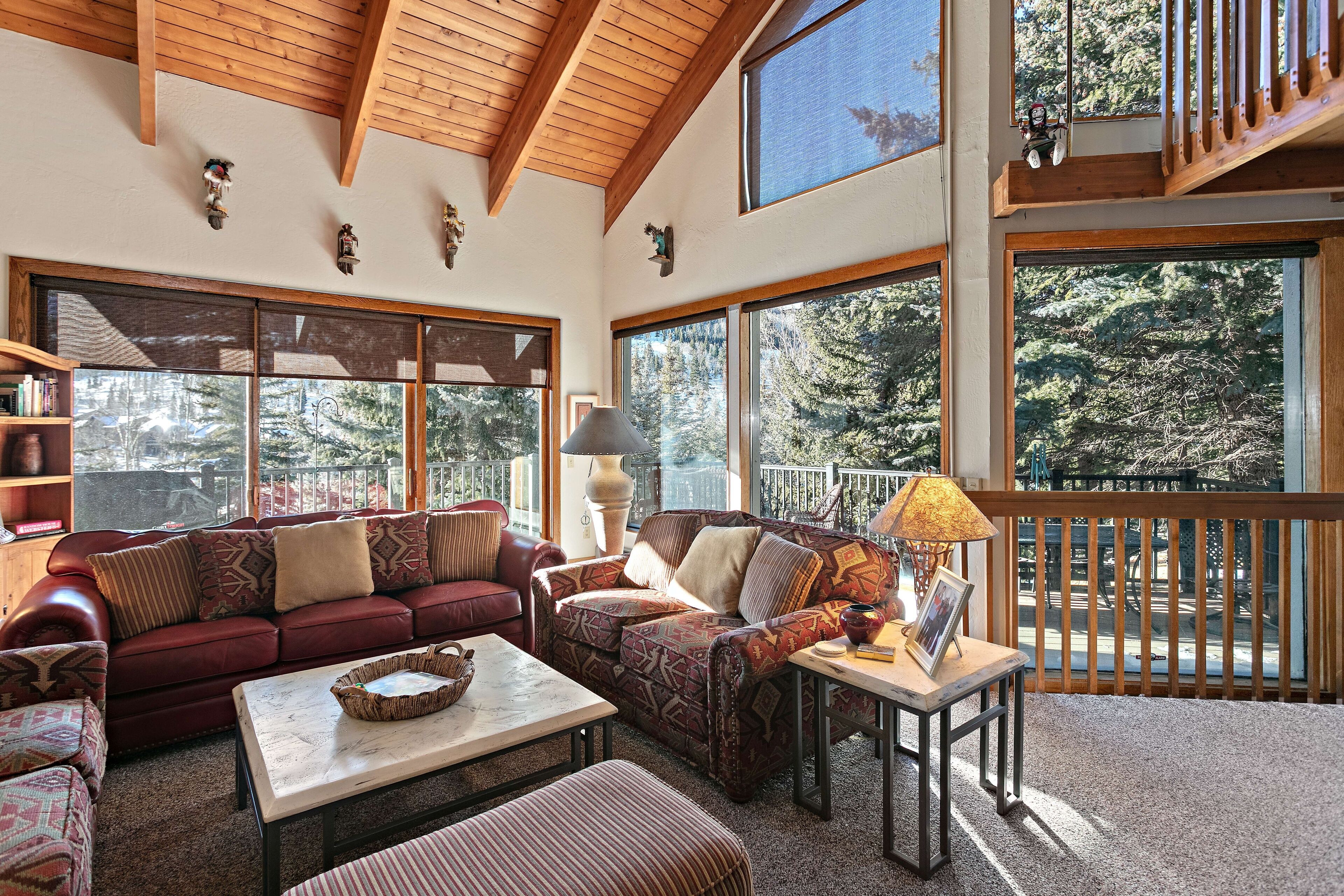 Condo, 4 Bedrooms | Living area