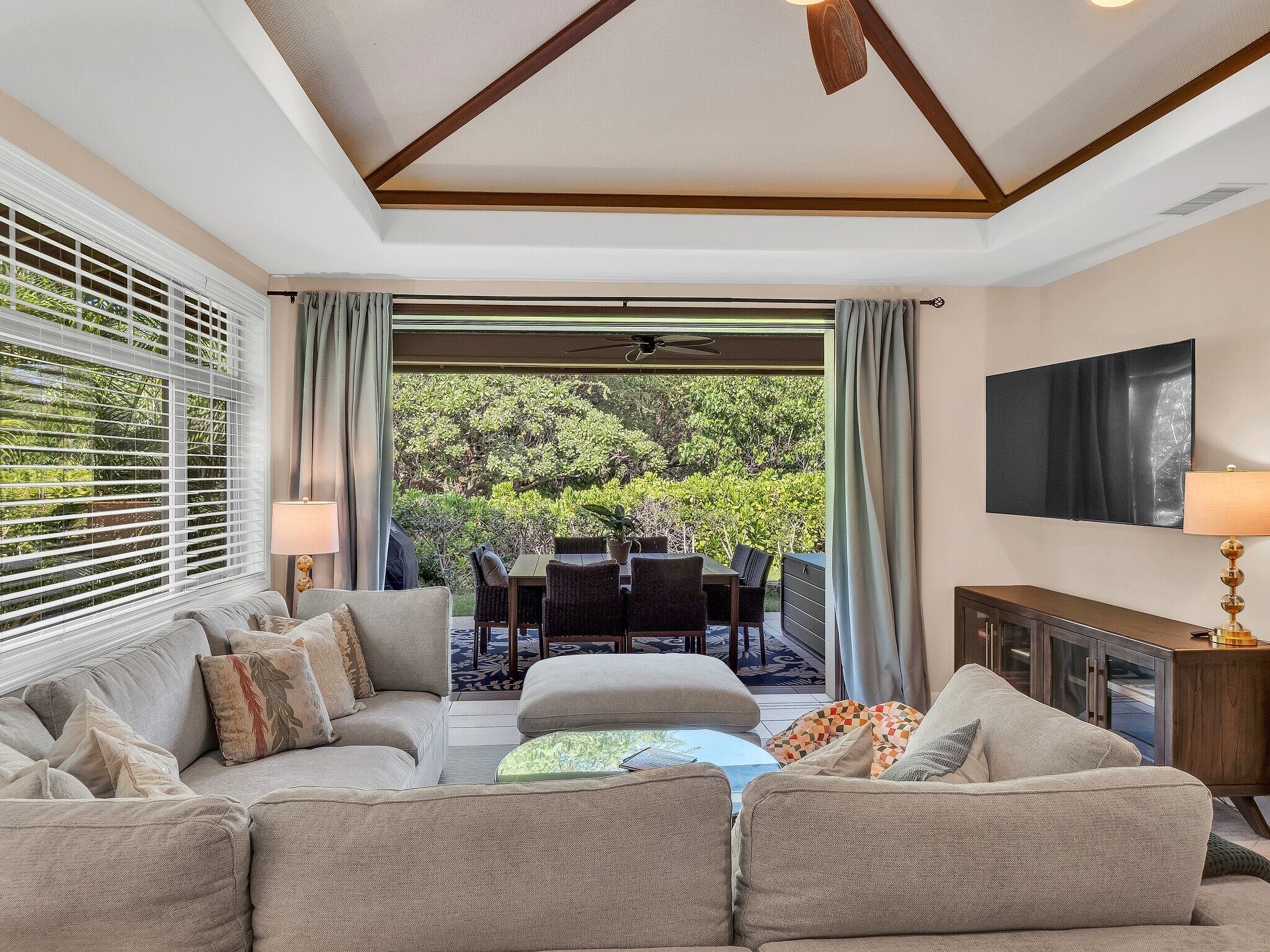 House, 3 Bedrooms | Living area | Smart TV