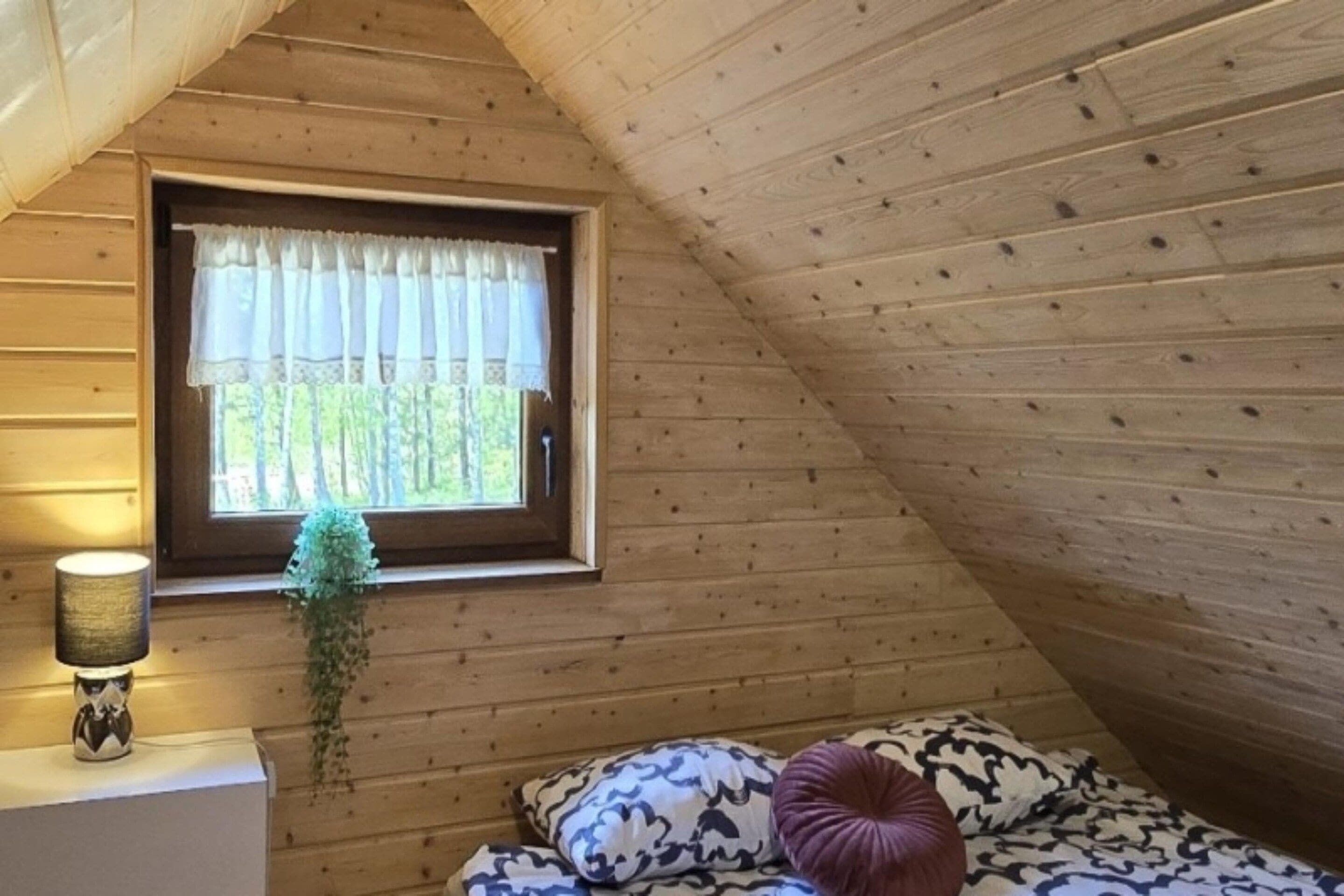 House | 2 bedrooms, individually furnished, bed sheets