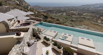 One Bedroom Apartment-sleeps 4 -sea View-parking