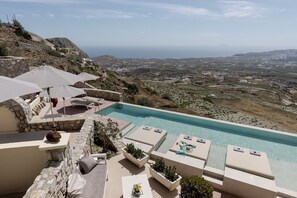 Outdoor pool - One Bedroom Apartment-sleeps 4 -sea View-parking (Pyrgos)
