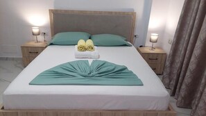 Habitación Confort doble, balcón | Wifi gratis