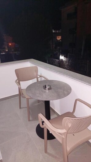 Comfort Double Room, Balcony | Balcony - Vila REJANA (Ksamil)