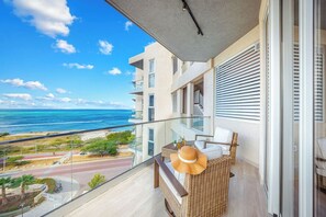 Property grounds - New Modern Exclusive Oceanview Condo (Noord)