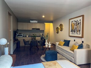 Deluxe Loft | Living area - The Sterling Condesa (Mexico City)