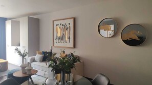 Deluxe Room | Living area - The Sterling Condesa (Mexico City)