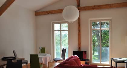 Ferienwohnung Spreebogen Grünheide – Ihr Rückzugsort direkt am Wasser bei Berlin