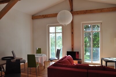 Spreebogen Grünheide vacation apartment - your retreat right by the water near Berlin