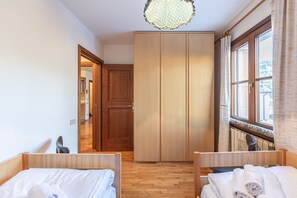 2 habitaciones, wifi gratis y ropa de cama 