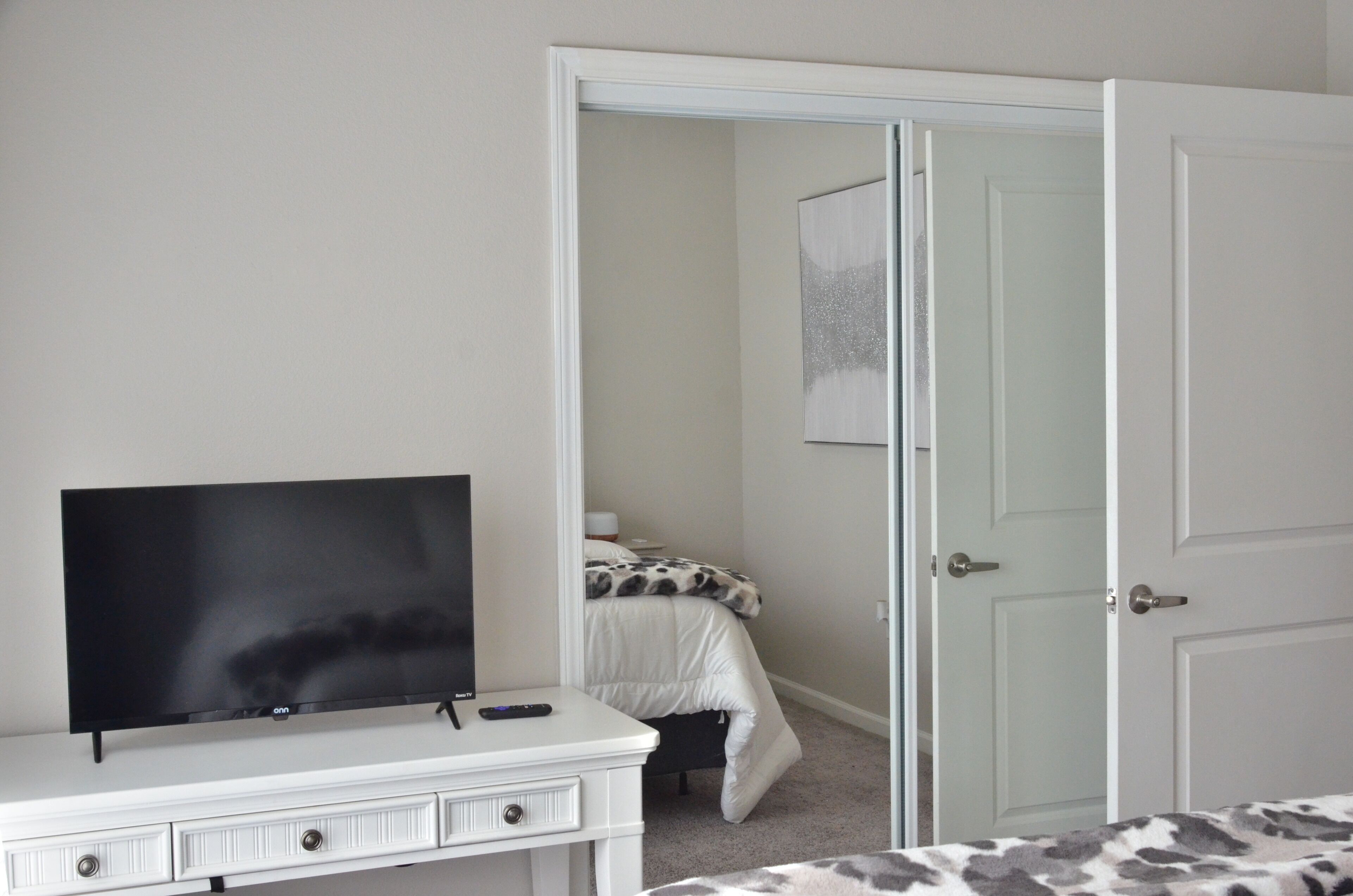 2 chambres, fer et planche à repasser, Wi-Fi, draps fournis