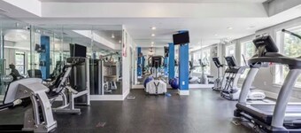 Premium Feel
Elegant 2BR Apartment Minutes from USC & Downtown , Gym Access