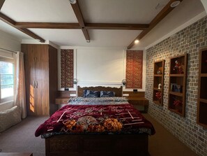 Studio Suite Mewah | Seprai premium, tempat tidur Select Comfort, dan tirai kedap cahaya