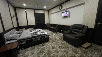 Quarto luxo | Roupas de cama premium, camas Select Comfort, Wi-Fi de cortesia