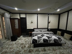 Deluxe Room | Free WiFi - Summershade Homestay (Srinagar)