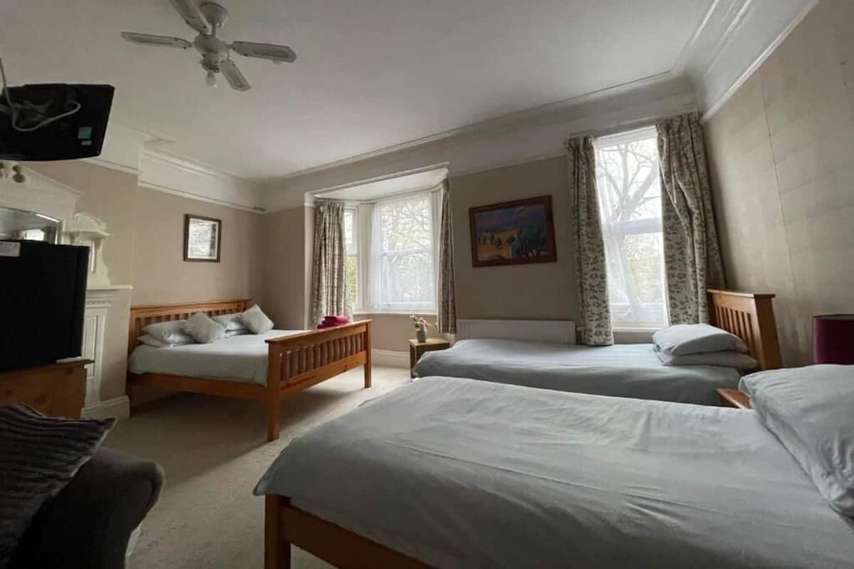 Kamar Quadruple Keluarga | Wi-Fi gratis