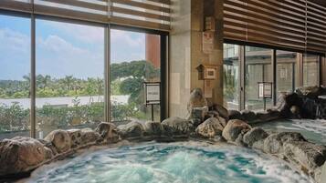 Phòng tắm hơi, bồn tắm thủy lực, phòng xông hơi