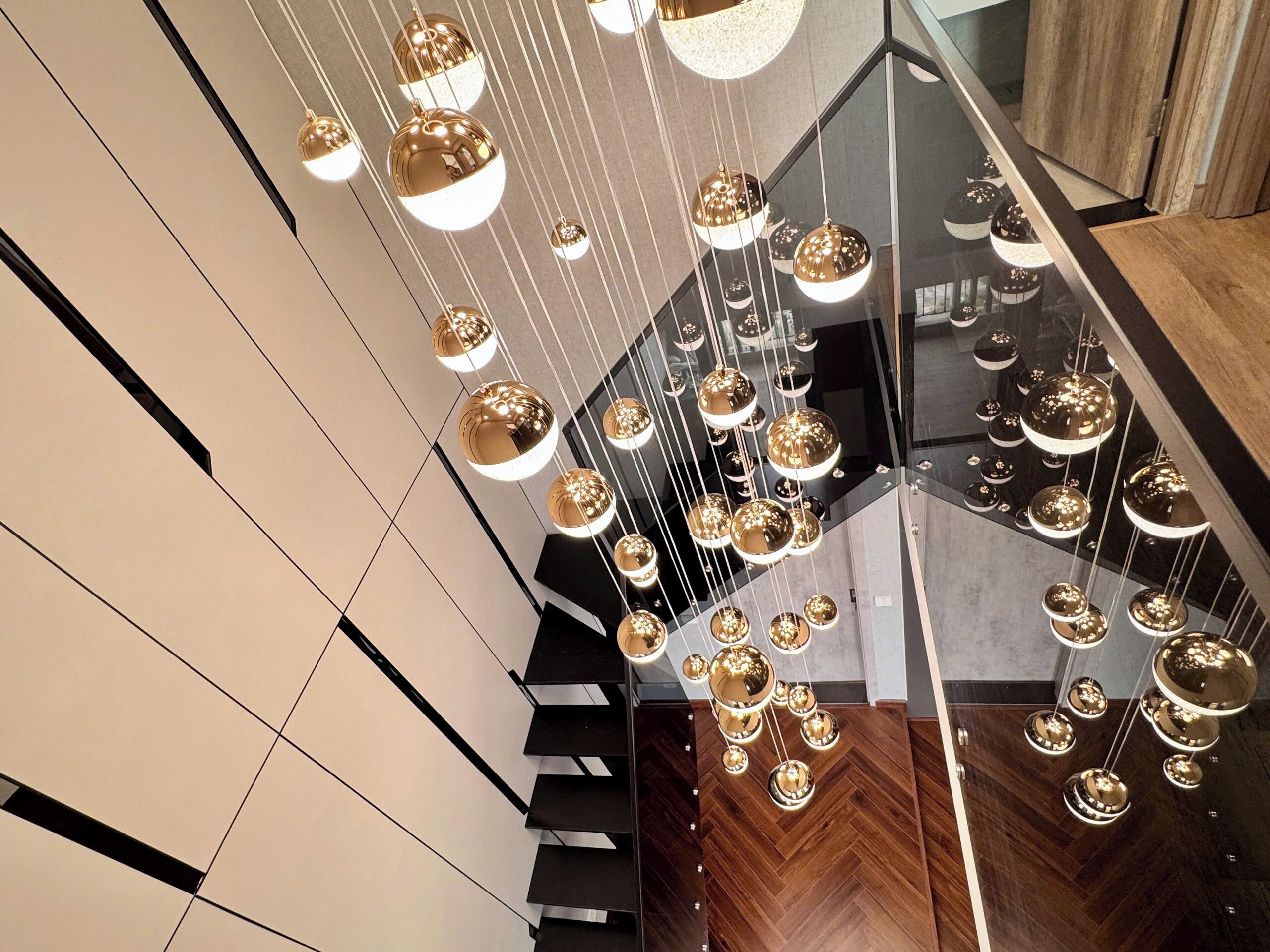 Leilighet, 3 soverom, balkong, utsikt mot innsjø | Individuelt dekorert, individuelt innredet og skrivebord