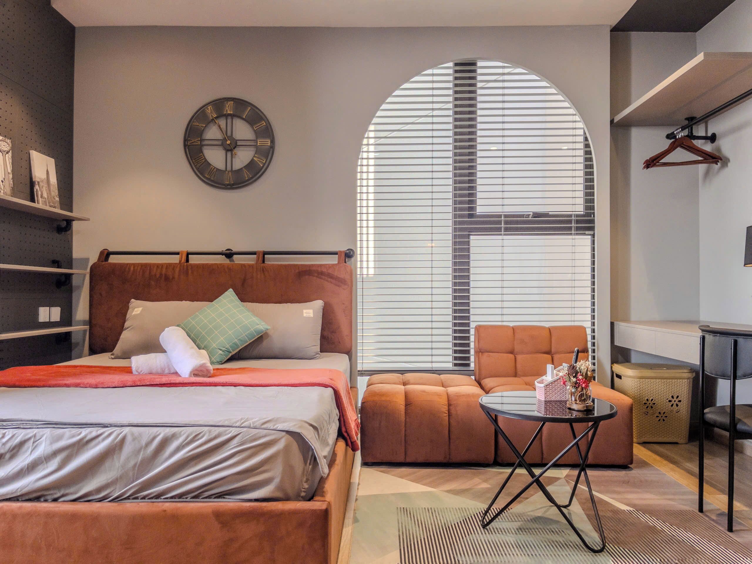 Appartement, 1 chambre, balcon, vue lac | Décoration personnalisée, ameublement personnalisé, bureau