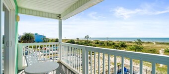 ☀️ Short Walk to Beach, Private Pool! - All Decked Out ☀️