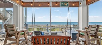 🌴 Gulf Front Home - Private Pool - Sweet Retreat 🌴