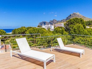 Terrace/patio - Schöne Villa im Zentrum von Cala Sant Vicenç by Interhome (Pollença)