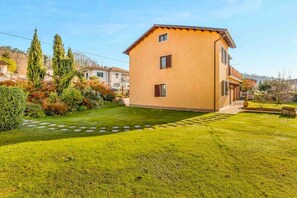 Property grounds - The Court of the ValEmi (3), Terre Marine (Riccò del Golfo di Spezia)