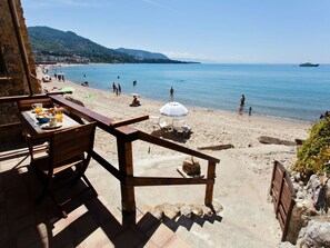 Outdoor dining - Nest am Meer by Interhome (Cefalù)