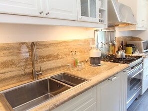 Fridge, microwave, oven, dishwasher - Studio für 10 Personen in Cefalù, Sizilien (Nordküste von Sizilien) by Interhome (Cefalù)
