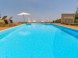 Pool - Villa Le Vignoble in Montargano by Interhome (Mascali)