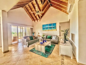 TV - 3-bedroom apartment in lovely Sosúa with cool AC breeze (Sosúa)