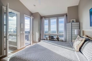 4 bedrooms, desk, free WiFi, bed sheets