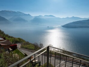 Property grounds - Cherubino 2", Dreizimmerwohnung mit Pool und Terrasse by Interhome (Fonteno)