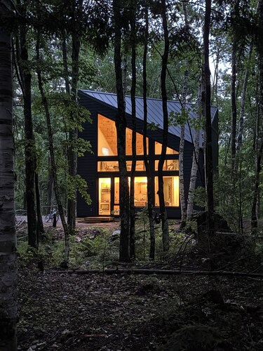 A distinctly modern stay hidden in Wisconsin's Northwoods.