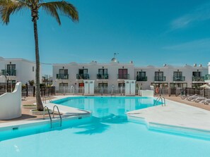 Pool - Wohnung "El Encanto" mit Terrasse by Interhome (Corralejo)