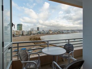 Outdoor dining - Appartement mit Blick auf das Meer by Interhome (Las Palmas)