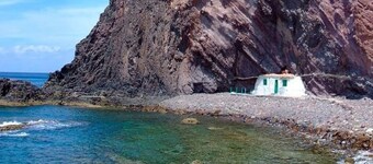 Wohnung "Faro de Sardina" mit Blick aufs Wasser by Interhome