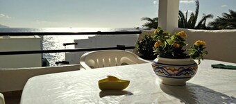 Wohnung "Faro de Sardina" mit Blick aufs Wasser by Interhome