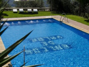 Pool - Landhaus mit zwei Schlafzimmern in La Alpujarra by Interhome (Valor)
