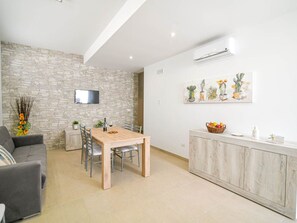 Interior - Wohnung Laura by Interhome (Avola)