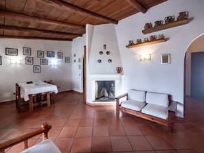 Interior - Wunderschöne freistehende Villa in kurzer Entfernung zum Strand und mit herrlic by Interhome (Costa Rei)