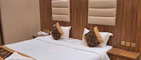 In-room safe, blackout drapes, soundproofing, iron/ironing board