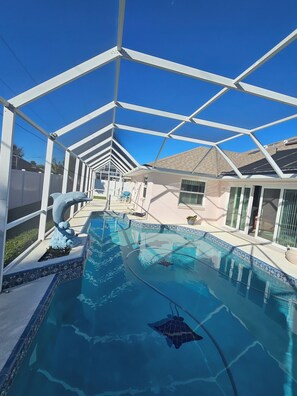Pool - 2 bed, 2 bath home in Ormond by the Sea w/ private pool. Easy walk to the beach (Ormond Beach)