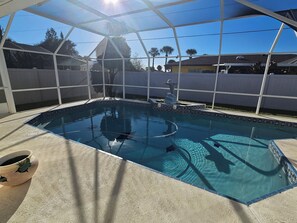 Pool - 2 bed, 2 bath home in Ormond by the Sea w/ private pool. Easy walk to the beach (Ormond Beach)