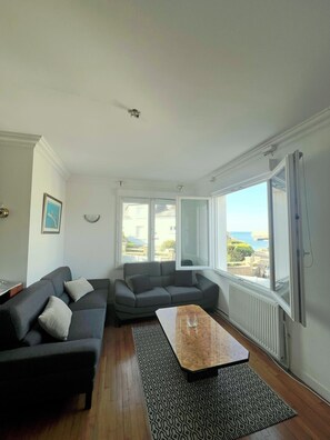Living area - House by the sea (Concarneau)