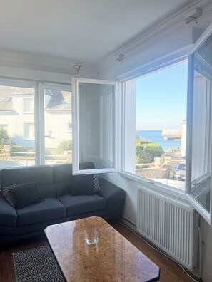 Living area - House by the sea (Concarneau)