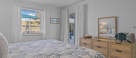 3 makuuhuonetta, silitysrauta/-lauta, ilmainen Wi-Fi, vuodevaatteet