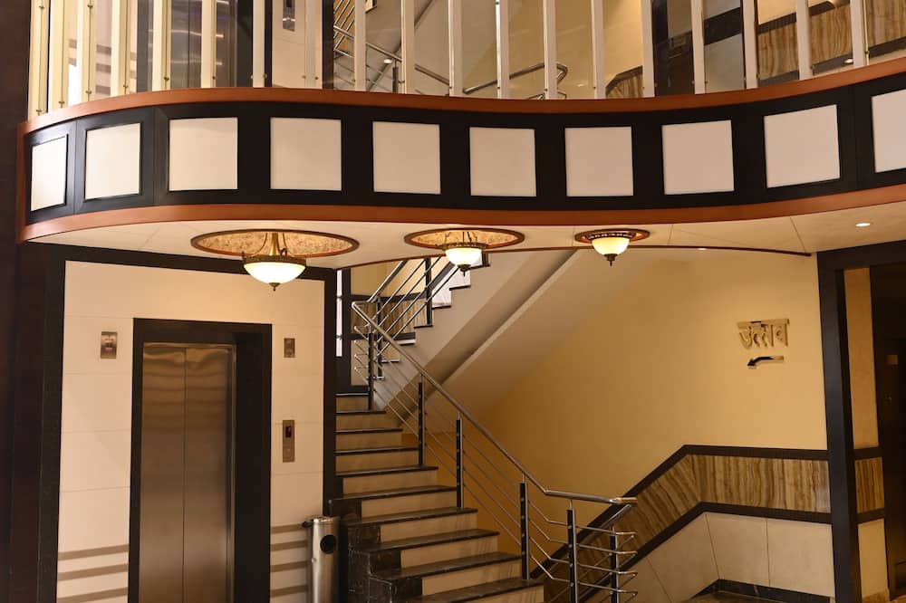 Hotel Square Inn Cantonment Varanasi