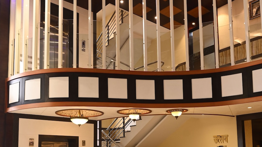 Hotel Square Inn Cantonment Varanasi