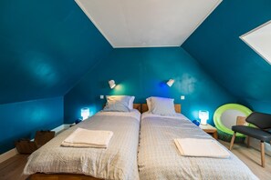 4 slaapkamers, een strijkplank/strijkijzer, gratis wifi, beddengoed