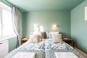 4 habitaciones, tabla de planchar con plancha y wifi gratis 